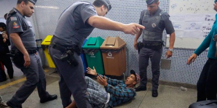 Brasil: Policía invade Escuela del MST 1 Brasil: Policía invade Escuela del MST