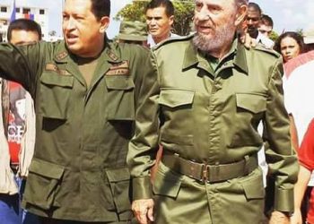 ¡IMPELABLE! Fidel y Chavez, gigantes en defensa de la humanidad