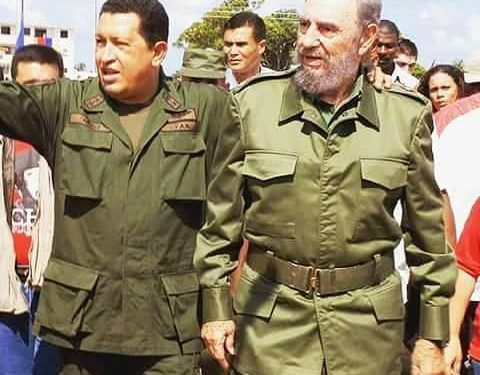 ¡IMPELABLE! Fidel y Chavez, gigantes en defensa de la humanidad
