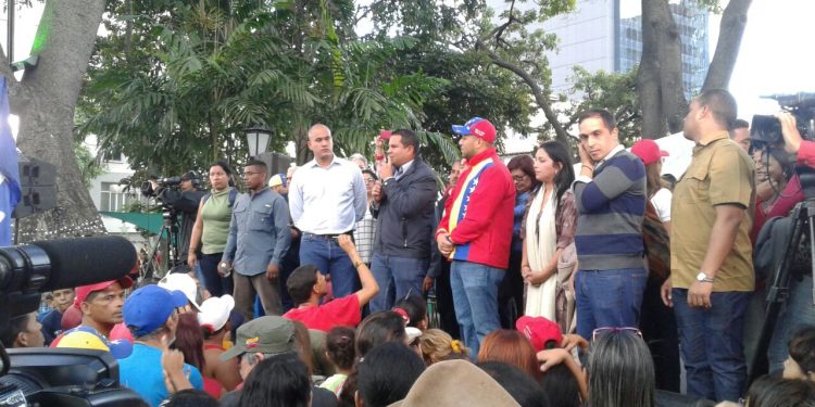 ¡ILEGAL! Juicio político al Presidente