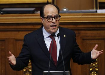 ¡VAYAN A TRABAJAR! Parlamento en desacato incentiva Golpe de Estado