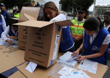 Así va la cosa en Ecuador: faltan 12,3% de actas por escrutar