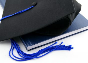 ¡Tremenda oportunidad! Aquí te decimos cómo graduarte de bachiller