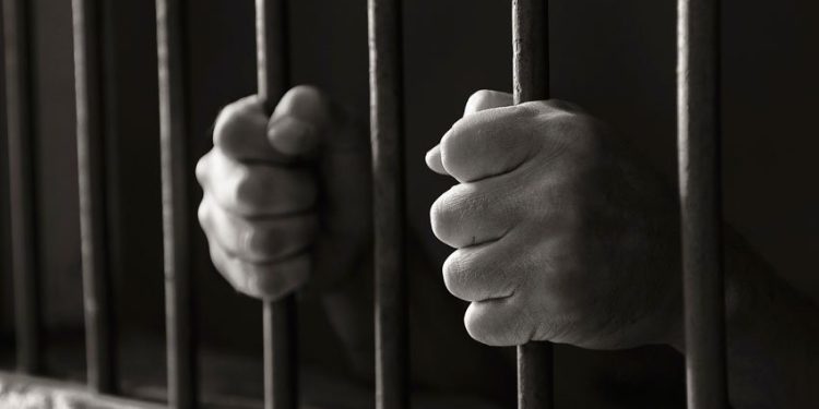 ¡Maduro los tiene pillados! unos cuantos irán a la cárcel (-Corrupción)