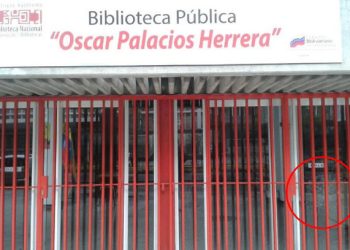 ¡La Locura! Terroristas de oposición atacan biblioteca Oscar Palacios Herrera (+Fotos)