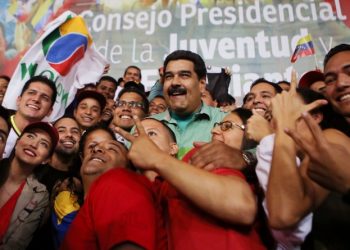 “Jóvenes intelectuales defenderemos la Revolución en todos los escenarios”