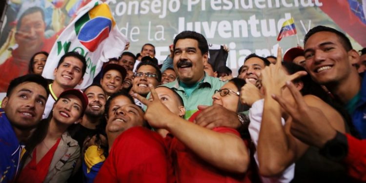 “Jóvenes intelectuales defenderemos la Revolución en todos los escenarios”
