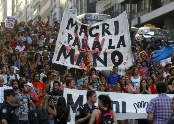 Argentina: Las dos caras de un país paralizado de punta a punta