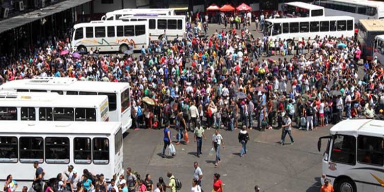 ¡Semana Mayor! Más de 140 mil personas se han transportado por el terminal La Bandera