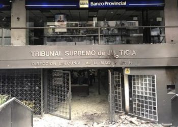¡Les llegó el SEBIN! Conoce los nombres de quienes participaron en la quema de la DEM en Chacao (+Lista)