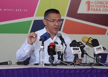 Ernesto Villegas: No seamos carne de cañón para un guion macabro escrito por otros
