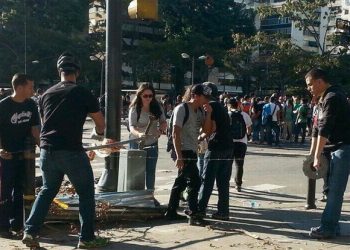¡ASESINOS! Casi degollado por una Guaya camino a su casa en Mérida (+Fotos)