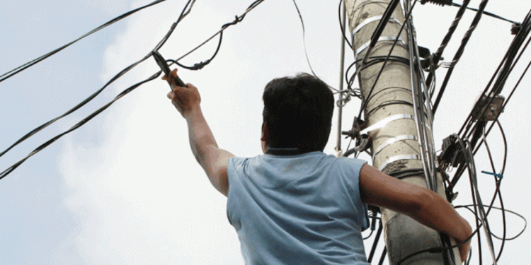 Petare y Palo Verde con fallas en servicios Cantv (+Hurto de redes)