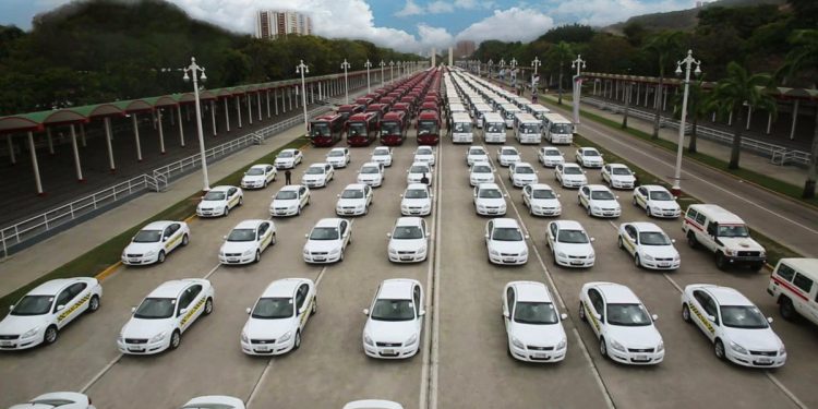 Gobierno Bolivariano entrega financiamientos, vehículos y patrullas a transportistas y Cuadrantes de Paz