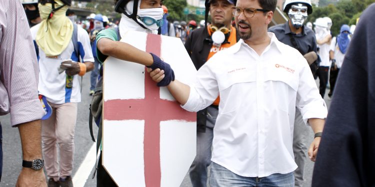 ¡Desesperados y sin tiempo! Freddy Guevara anuncia nuevas acciones violentas (+Tuits)