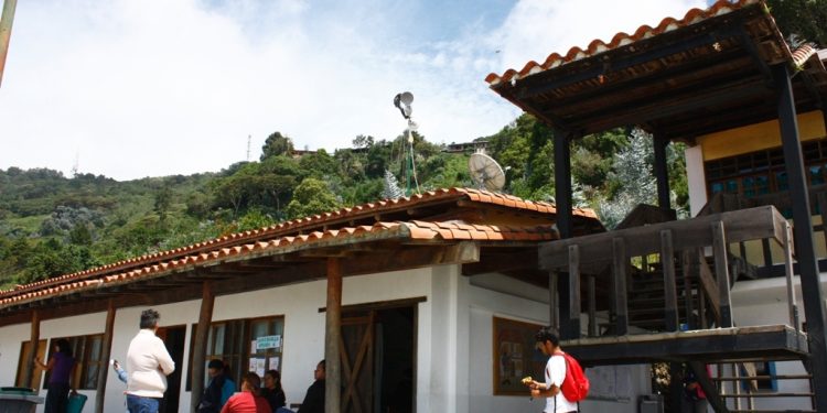 ¡WiFi pata tod@s! Caracas interconectada (+ Comunicaciones para el Pueblo)