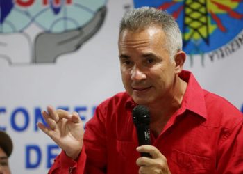 Freddy Bernal llama «mascotas políticas» a Santos, Temer y Kuczynski