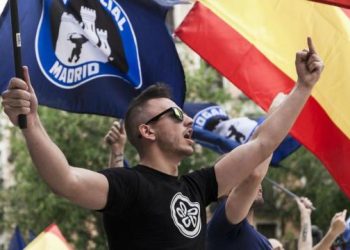 Victoria pírrica de Ángela Merkel, con neonazis en el Parlamento