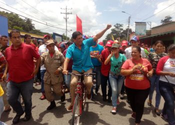 Argenis Chávez: Crónica de un gobernador apurado