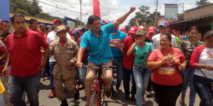 Argenis Chávez: Crónica de un gobernador apurado