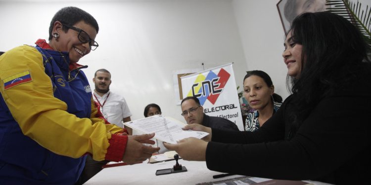 Mira lo que hará Érika Farías en Caracas