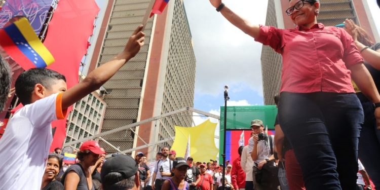 Érika Farías gobernará Caracas obedeciendo al Pueblo