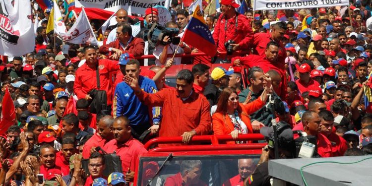 Maduro: La abstención es un salto al vacío