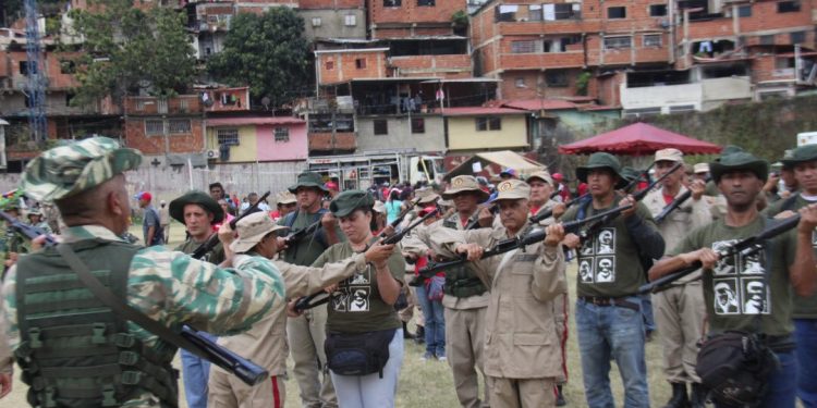 Continuamos forjando la nueva historia