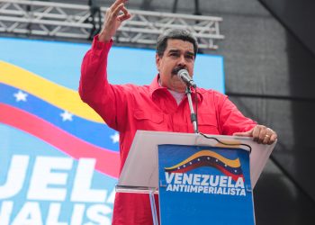 Maduro condenó bombardeo a Siria: ¡No a los misiles, la muerte y la guerra!