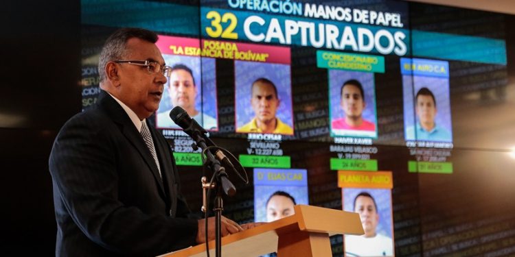 Tablazo Nº2: Manos de Papel: el ataque a la moneda