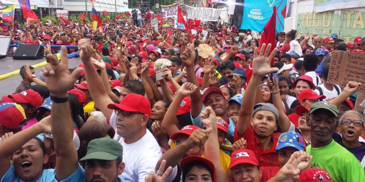 Un pueblo fulgurante