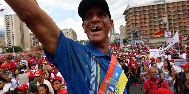 Primer taller ideológico práctico: Socialismo y líneas maestras