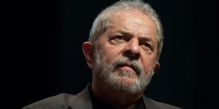 Lula es elegido o elige