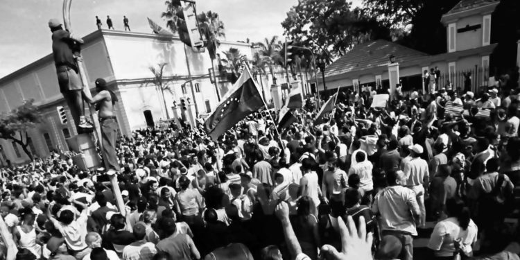 Soñamos con lo posible en Revolución: El Estado.