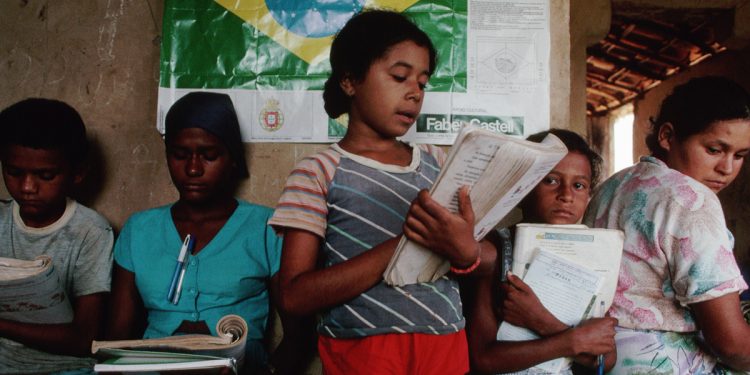 Brasil: “bolsonaro quiere erradicar el legado de mi abuelo” 