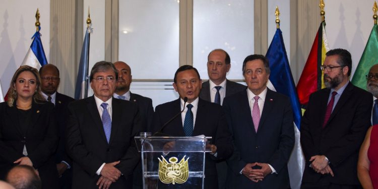 La mentira, principal arma de guerra del Grupo de Lima
