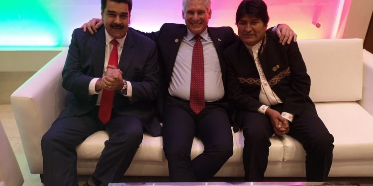 México: Toma de posesión y «toma de obsesión»