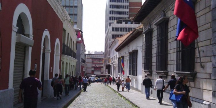 Guerra psicológica contra Venezuela activa desde redes sociales