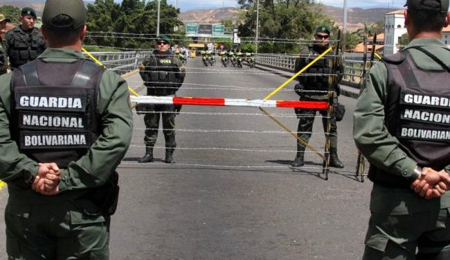 #UltimoMinuto Ningún camión ha entrado a Venezuela por la frontera