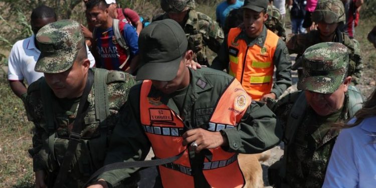 Dirigencia opositora engañó militares disidentes a Colombia