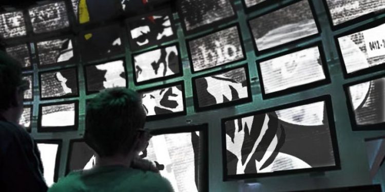 Cuatro muestras de guerra mediática y “enredática”