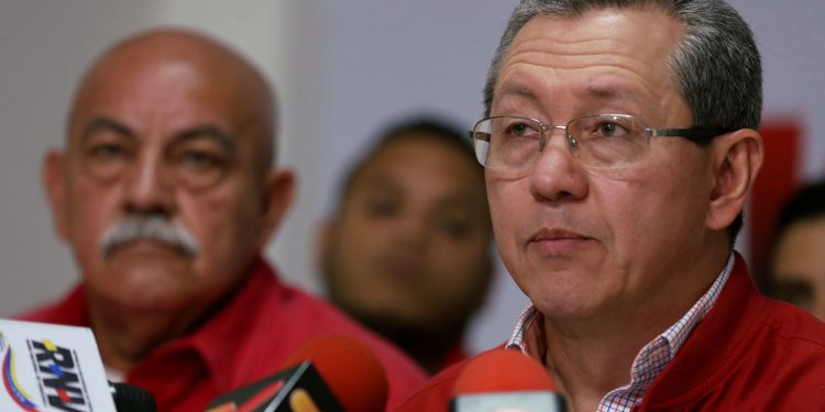 Julio León Heredia: Nos estamos preparando para defender la patria