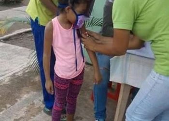 Entregan suplementos alimenticios en comuna “Caño Carinagua” de Amazonas