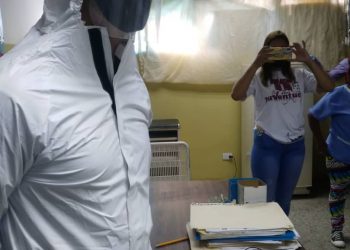 Candidato Gustavo Villapol participó en jornada de desinfección y concienciación en Los Sin Techos