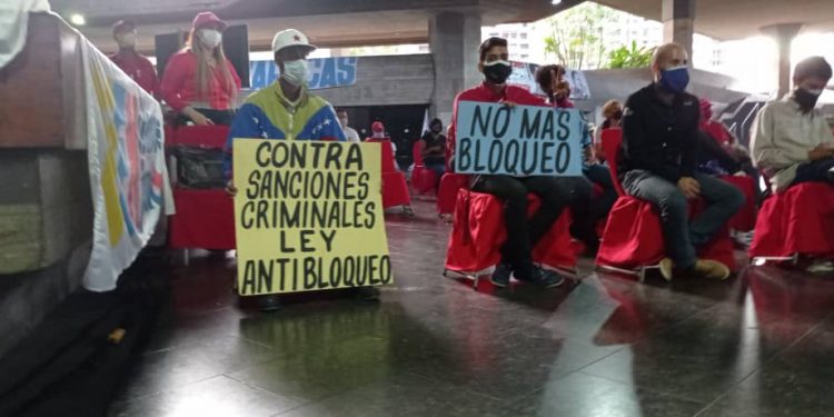 William Castillo: «La ley contra el bloqueo es un desafío al imperialismo que dará más fuerza al poder popular»