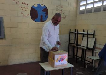 Candidato Marcos Meléndez llamó a defender el sistema democrático