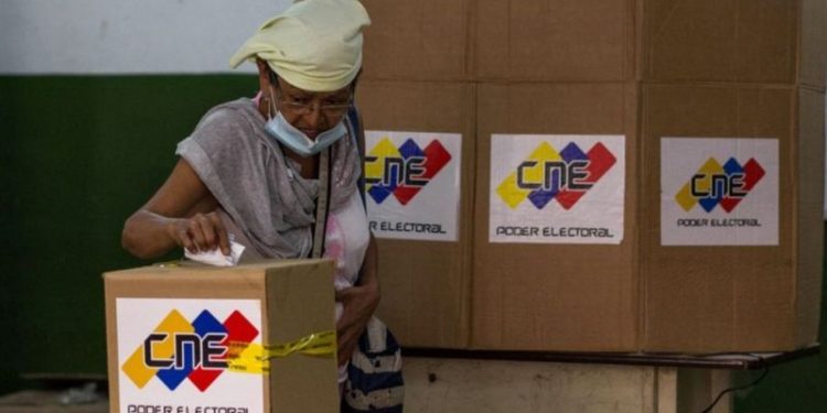 Venezuela vota por un nuevo parlamento