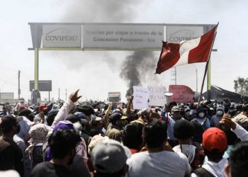 Perú se enciende contra el sistema «corrupto y asesino»