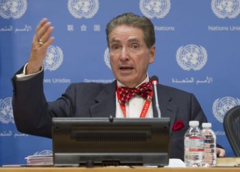 Alfred de Zayas: Así es como funciona la industria de los derechos humanos