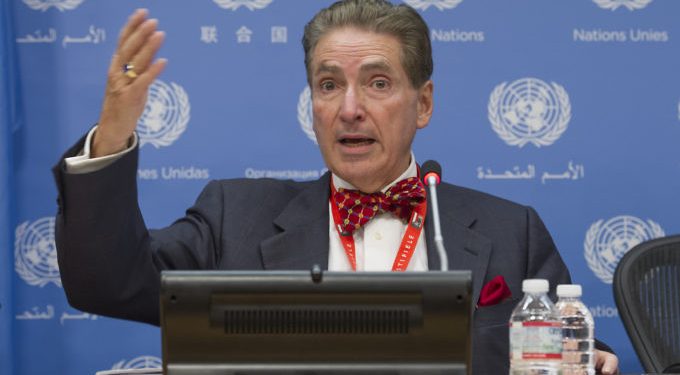Alfred de Zayas: Así es como funciona la industria de los derechos humanos